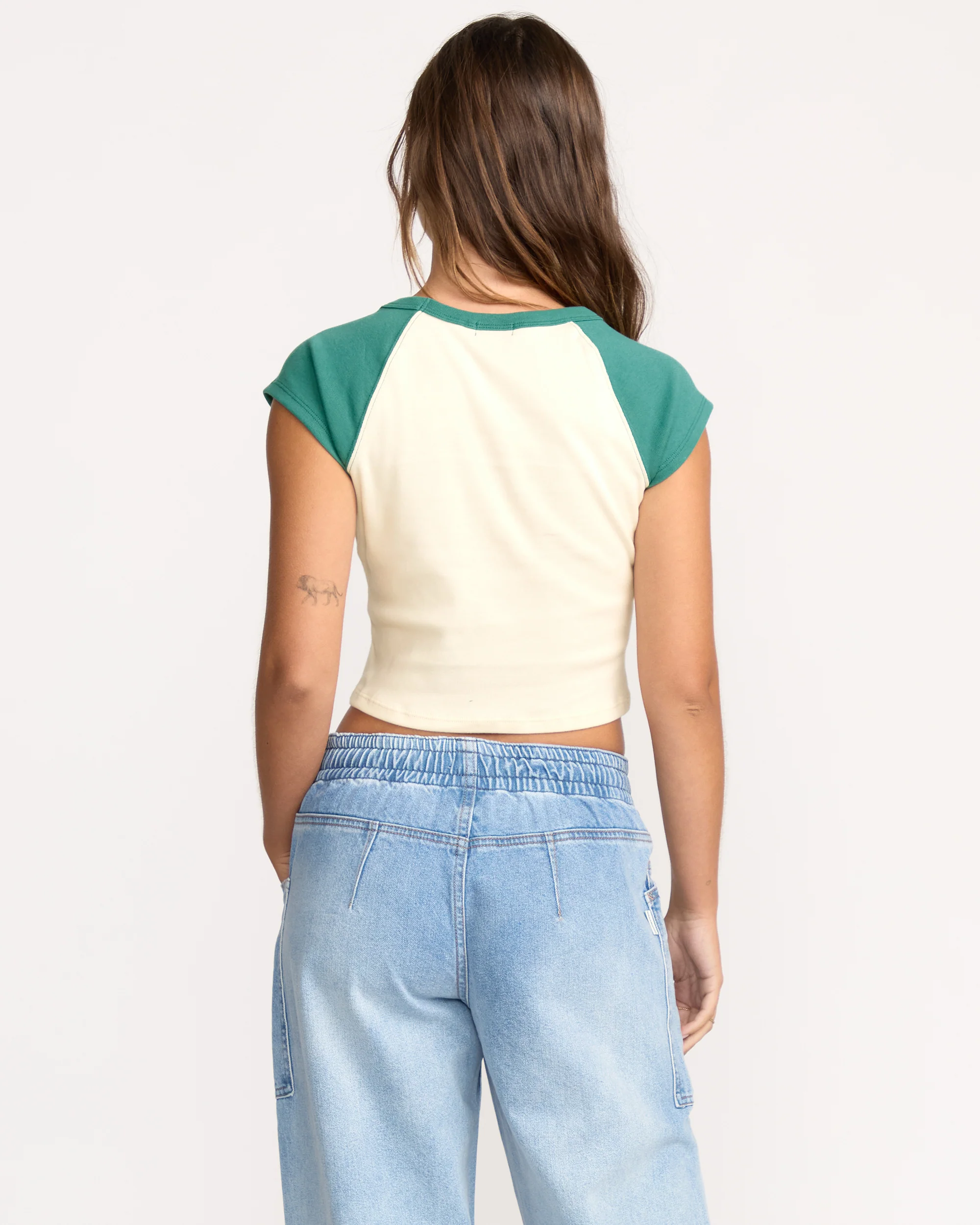 Beach Club Babe Short Sleeve T-Shirt - Evergreen - Image 5