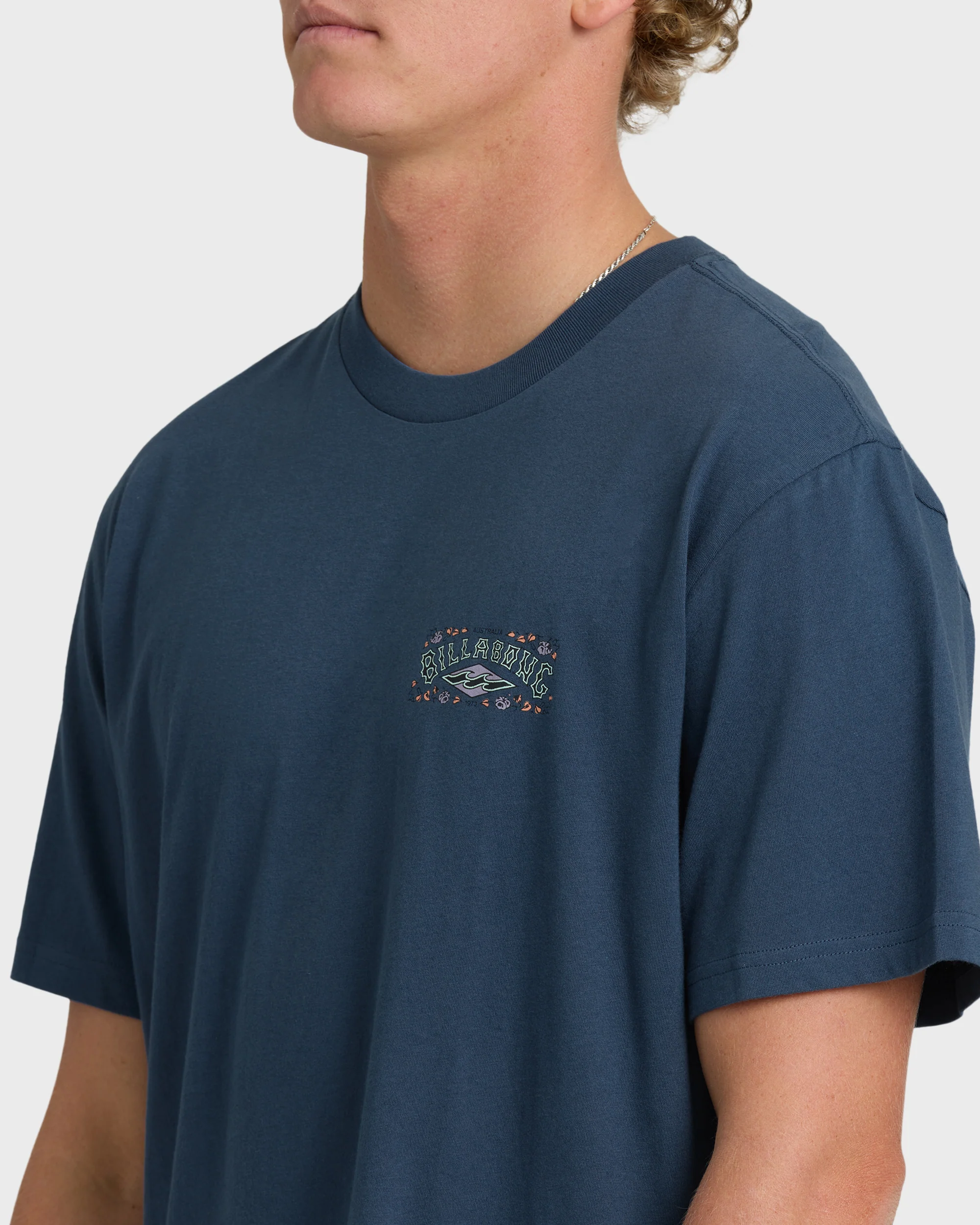 Heritage Arch Premium Short Sleeve T-Shirt - Dark Denim - Image 5