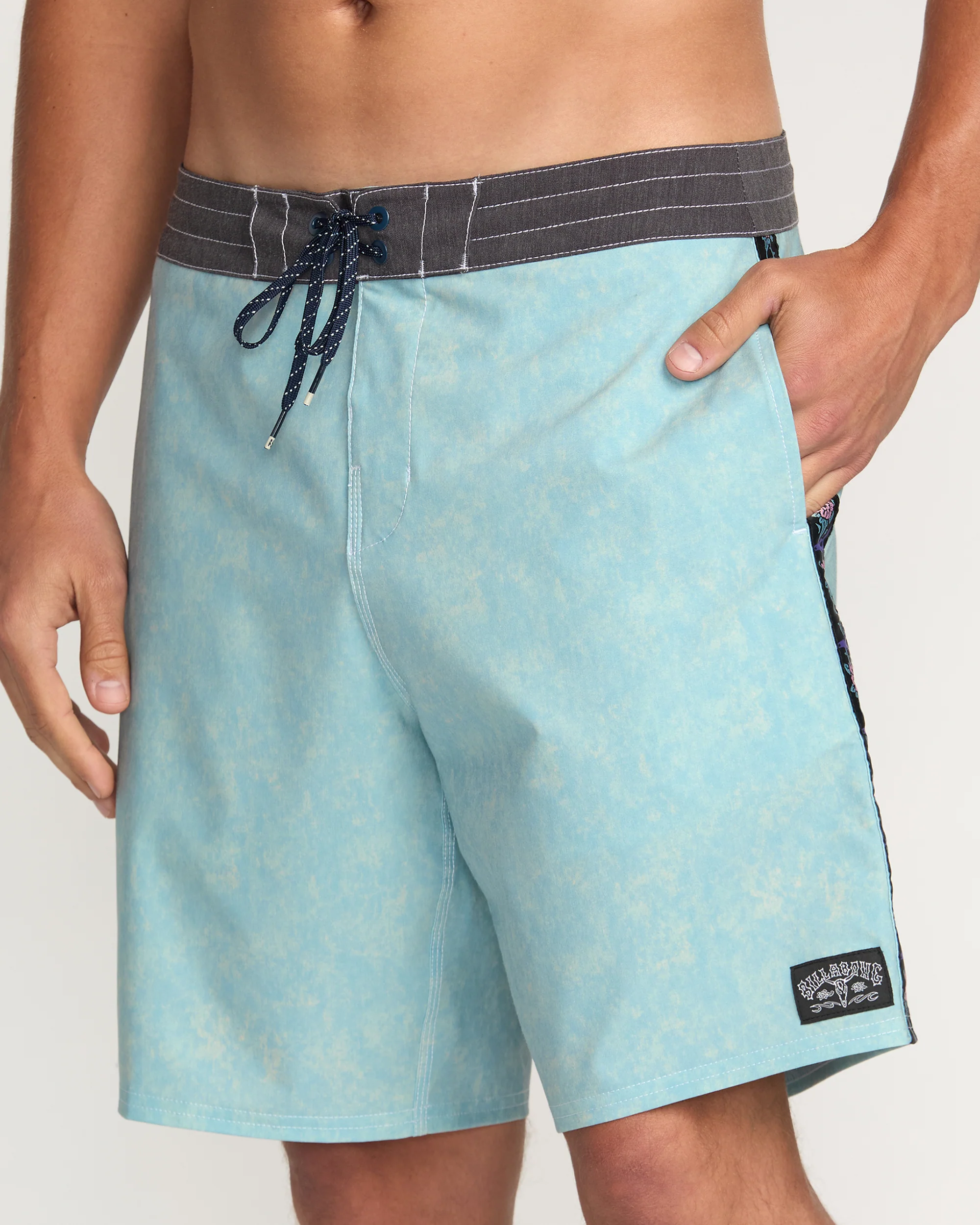 Occy Lo Tide 19" Boardshorts - Cloud Blue - Image 8