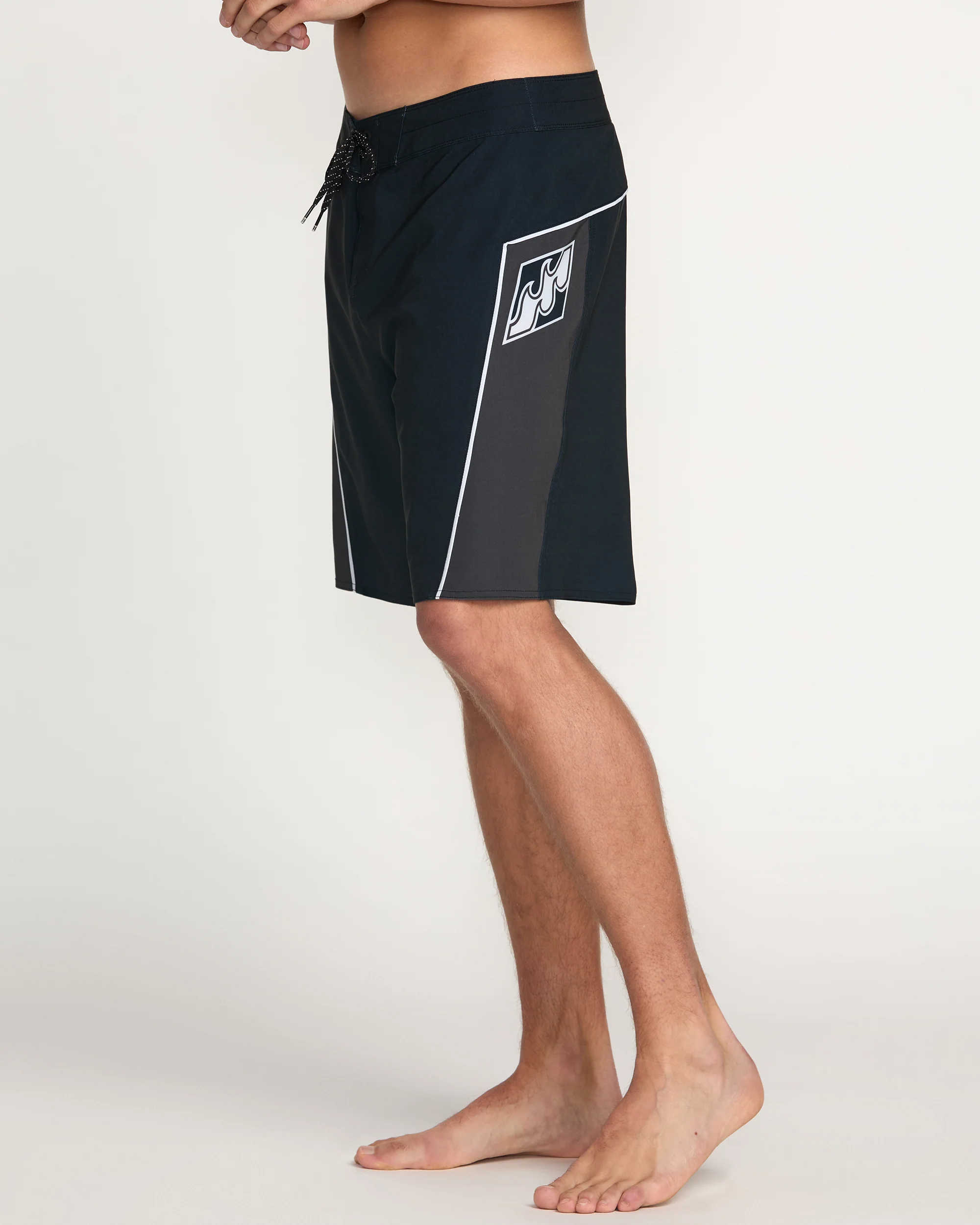 Straddie Pro Performance 20" Boardshorts - Stealth - Image 7