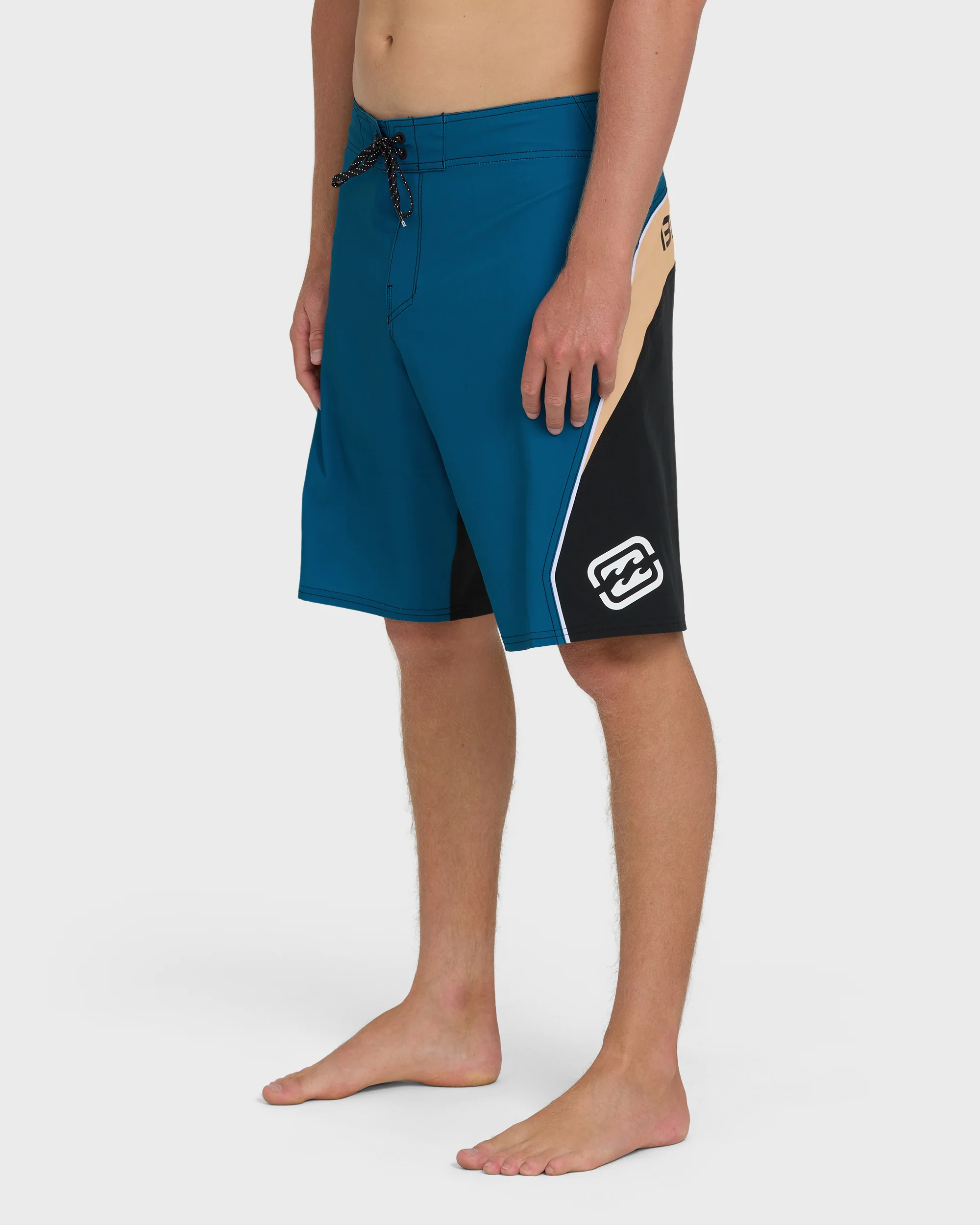 Straddie Pro 20" Boardshorts - Tropical Teal - Image 3