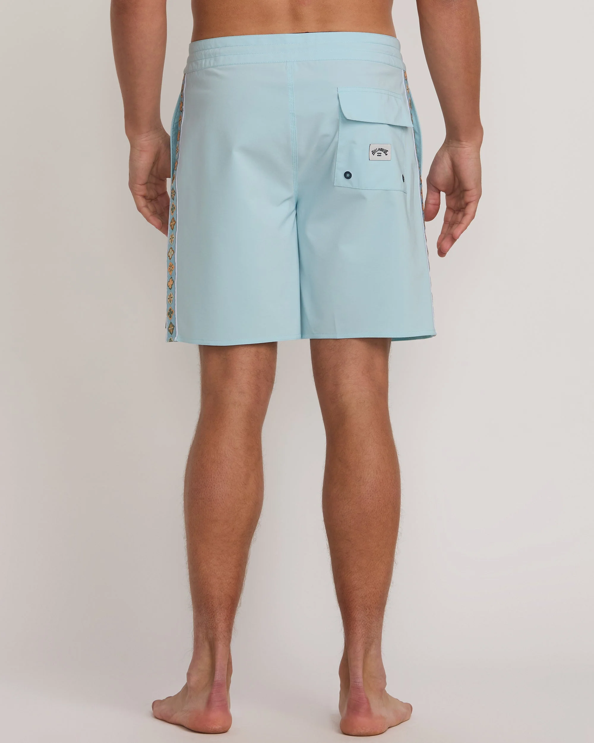 Wategos Lo Tide 19" Boardshorts - Dusty Blue - Image 2